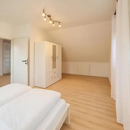 Cozy-Stay Iii, 2-Room Flat For Vacation & Messe, Duesseldorf, Perfect Connectivity * 拉廷根