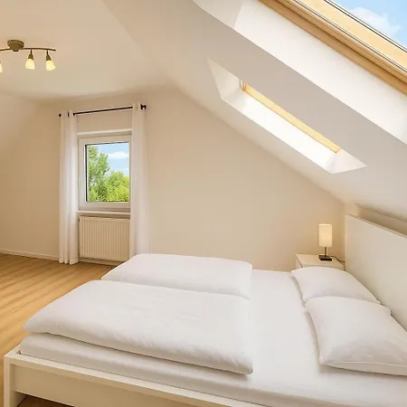 Cozy-Stay Iii, 2-Room Flat For Vacation & Messe, Duesseldorf, Perfect Connectivity