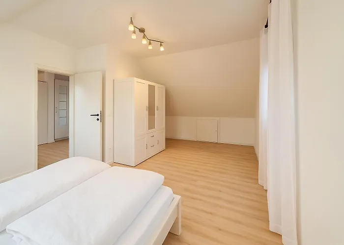 Cozy-stay Iii, 2-room Flat For Vacation & Messe, Duesseldorf, Perfect Connectivity * Ratingen