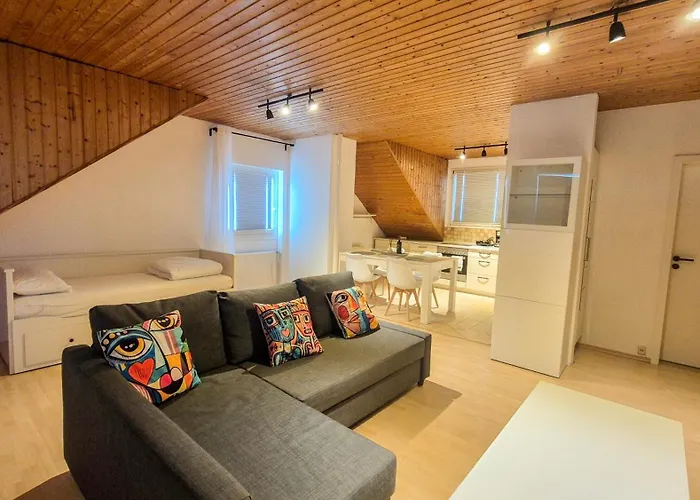 Cozy-stay Iii, 2-room Flat For Vacation & Messe, Duesseldorf, Perfect Connectivity * Ratingen